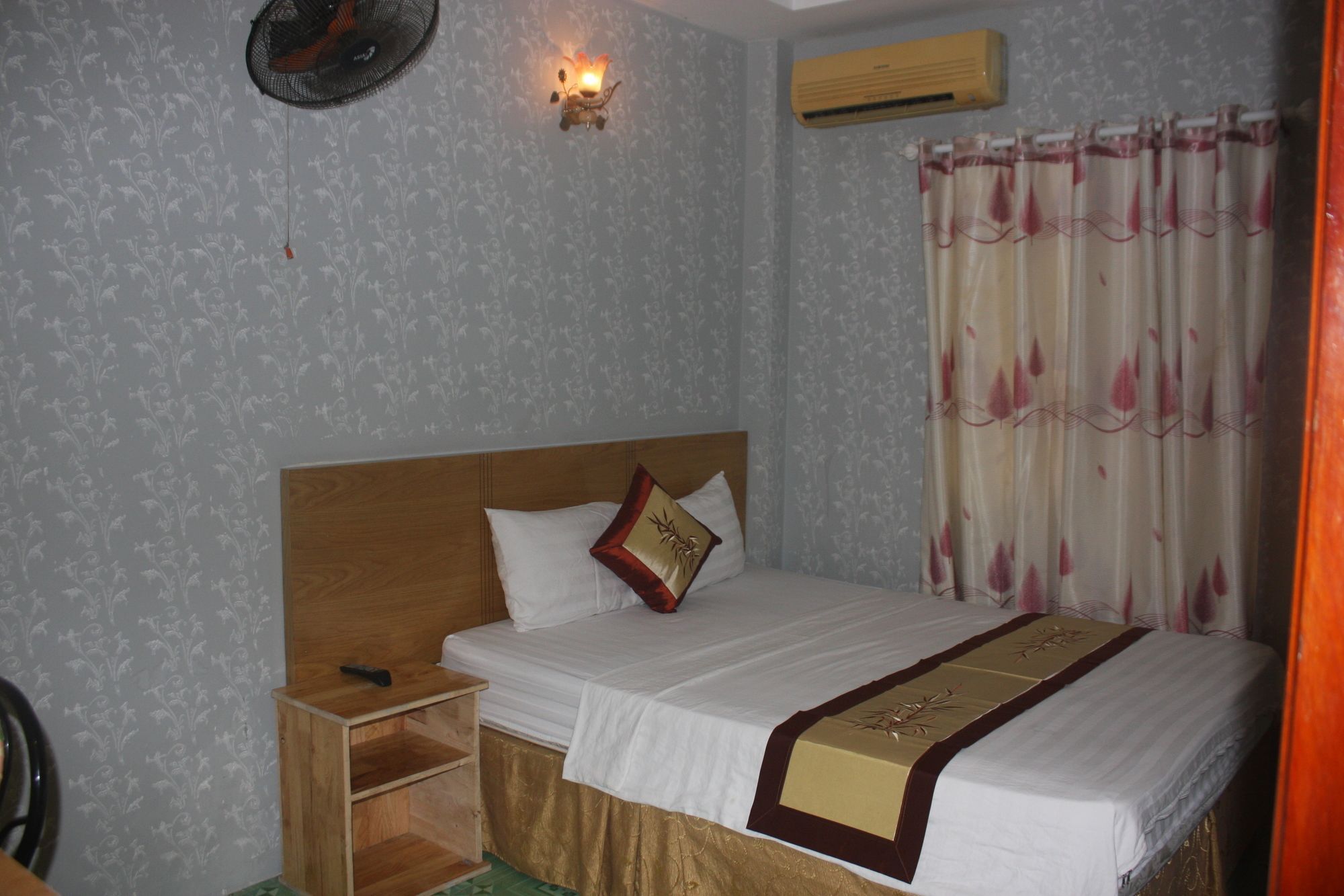 Koniko Hotel Ho Chi Minh Zewnętrze zdjęcie